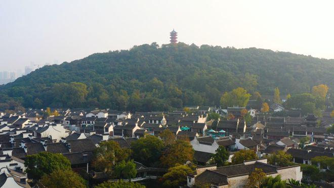 山色溪光售楼处丨官网认证丨无锡山色彩神vll溪光欢迎您丨2025楼盘详情(图1)