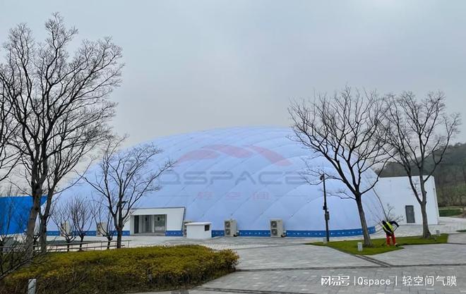 彩神vll旧厂房焕新生：气膜建筑助力绿色改造—轻空间(图1)