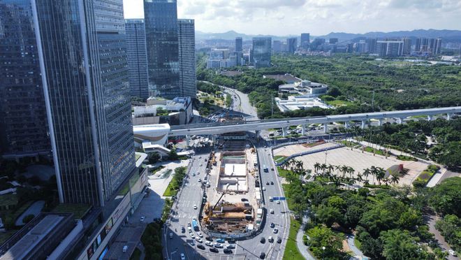 彩神vll满弓紧弦 奋力冲刺 中建四局全力以赴打赢“收官战”(图2)