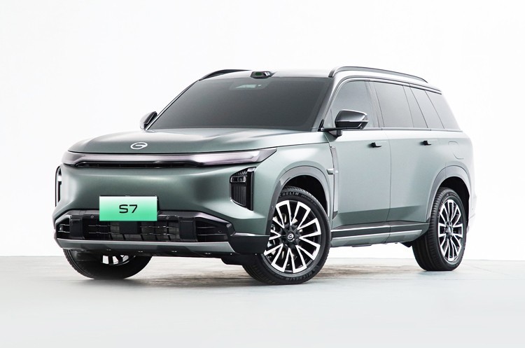 彩神vll配备自研的端到端无图智驾 广汽传祺S7内饰官图发布(图4)