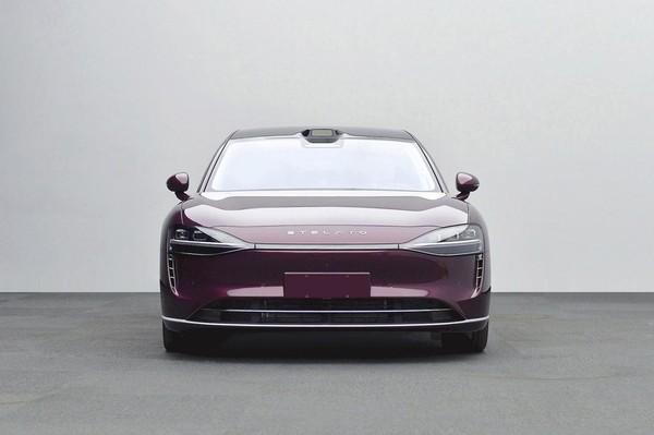 彩神vll享界S9增程版实车曝光 智驾全面进阶 引领中国智能豪华轿车崛起(图3)