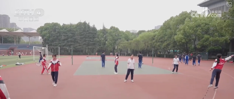 智慧化手段为高考保驾护航 暖心关爱为考生提供细致服务彩神vll(图1)