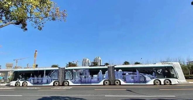 彩神vll海居生活新范式：上实·听海如何用“5+1超级底盘”征服挑剔购房者(图6)