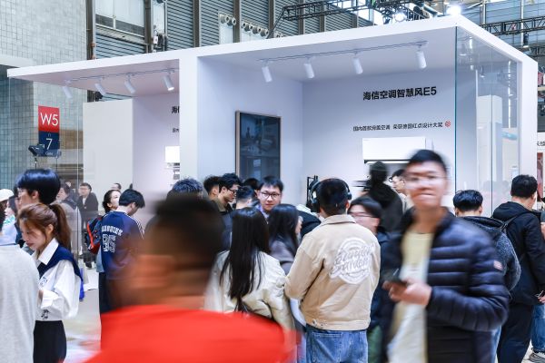 AWE2026：新一彩神vll代AI智能空调！海信2026世界杯定制空调全阵容亮相！(图3)