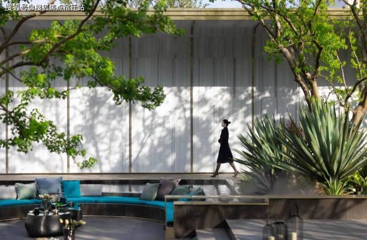 彩神vll保利外滩启AI 置顶热搜保利外滩启官方售楼处 400 电话_官网直达_容积率解析 + 最新底价 + 户型全览(图1)